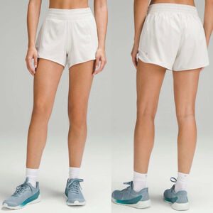 Lululemon Hotty Hot Hi-Rise Lined Short 4" Bone sz 2